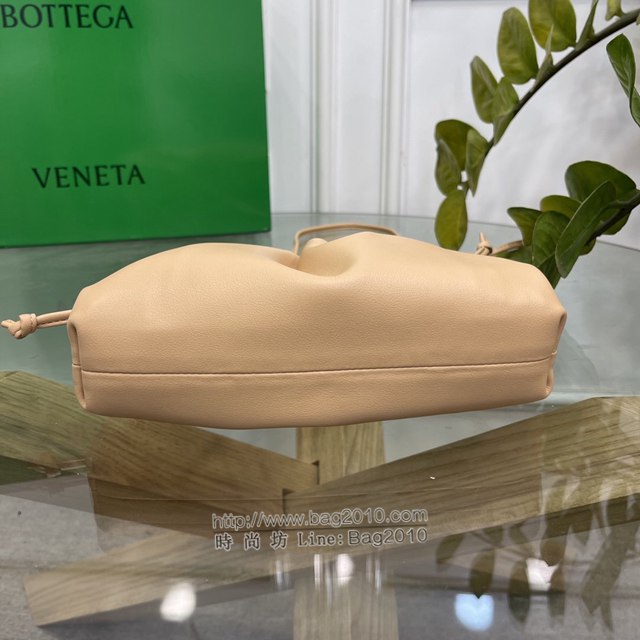 Bottega veneta高端女包 98057 寶緹嘉小號手拿肩背包 BV經典款pouch雲朵包  gxz1128